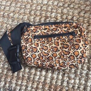 Walt Disney World Parks Animal Kingdom (hidden Mickey) Leopard Print Belt Bag
